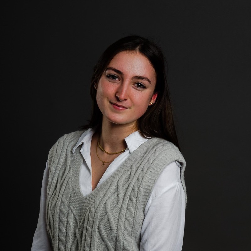 portrait Elisa Peron